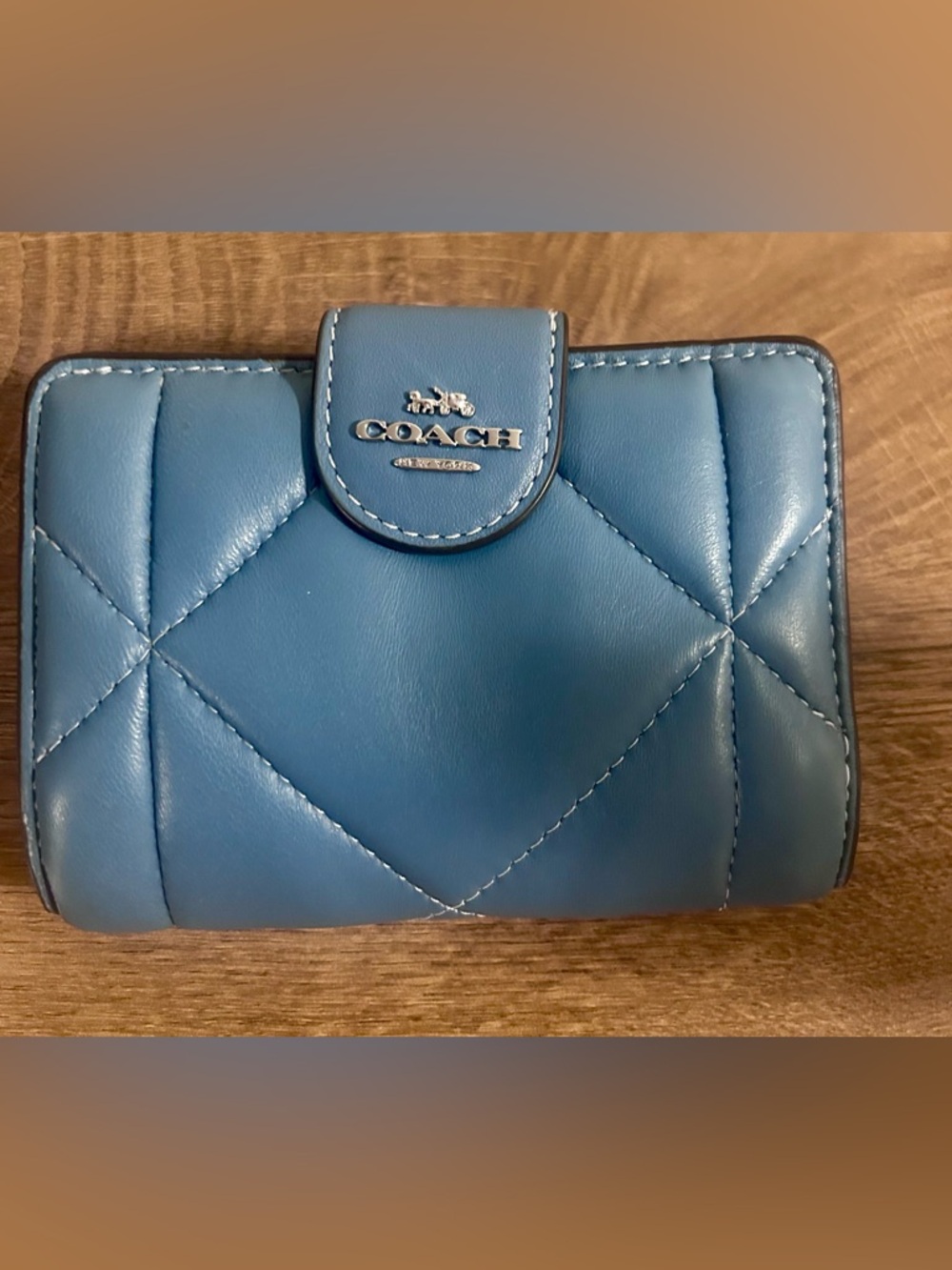 Coach New CM997 Light Mist Blue Puffy Leather Medium Corner Zip Wallet